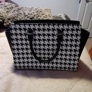 Michael Kors Houndstooth Selma Large